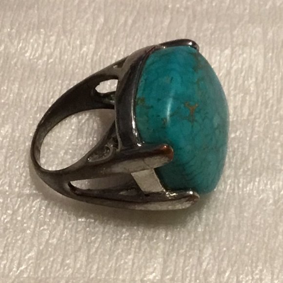 Large Turquoise stone ring - Picture 5 of 13
